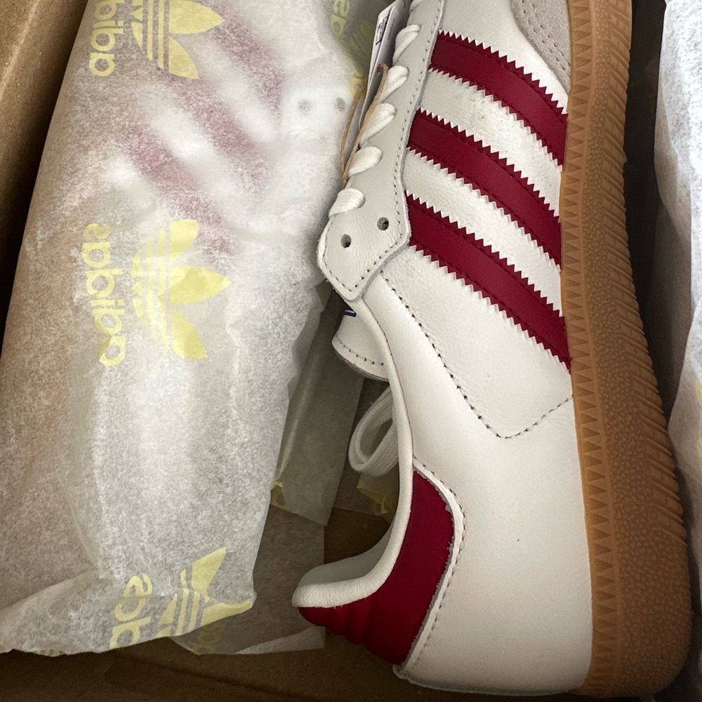 Adidas Samba OG brand new in box in Red and White